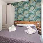 Apartamento One Life Suites-8 By Interhome *
