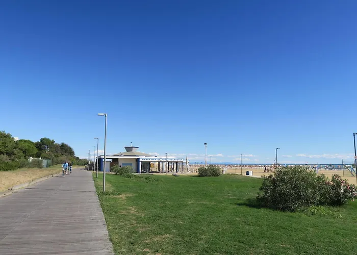 One Life Suites-8 By Interhome Daire *